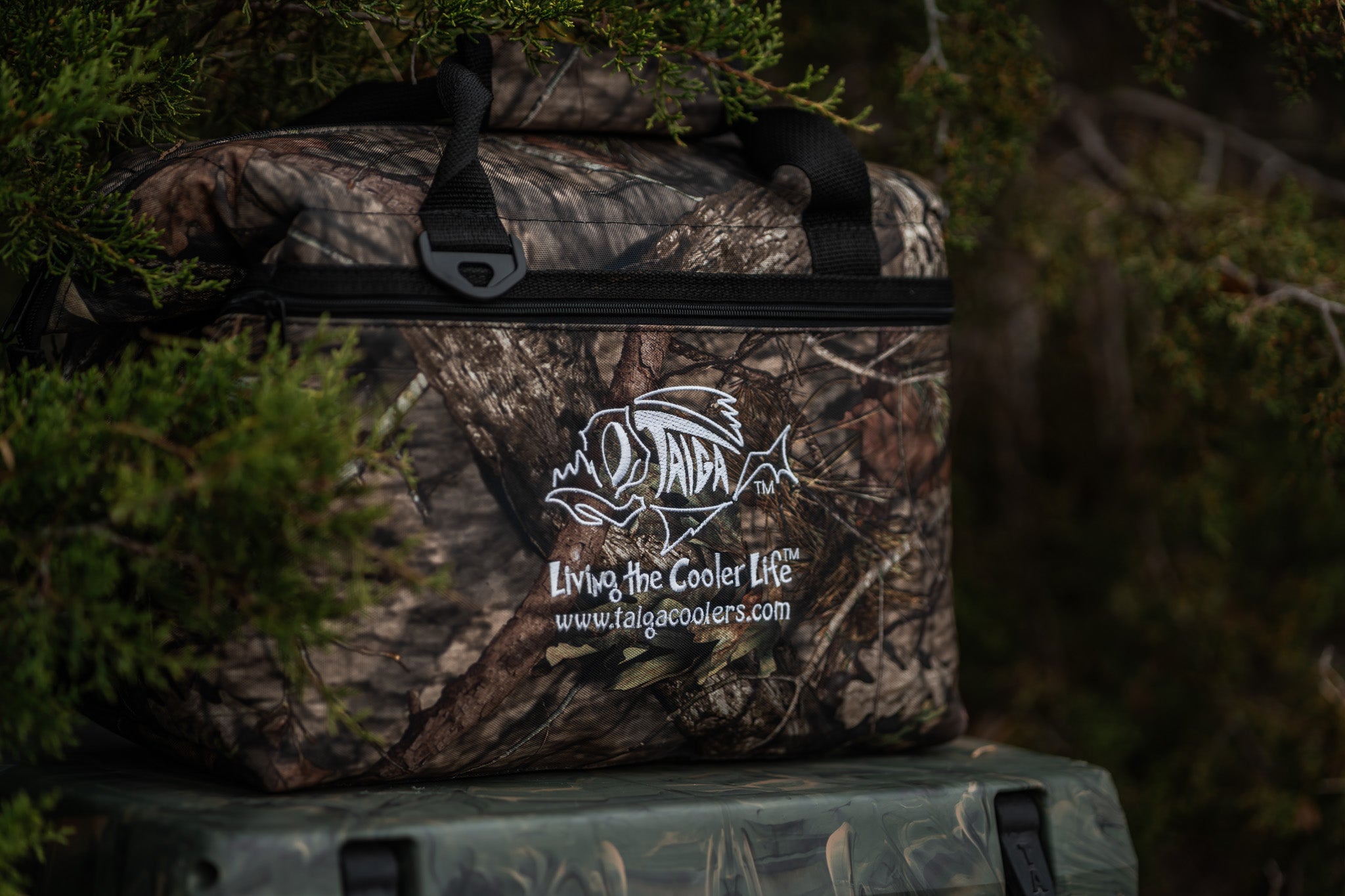 Taiga Camo 18-Pack Soft Cooler: Ready for Your Adventure